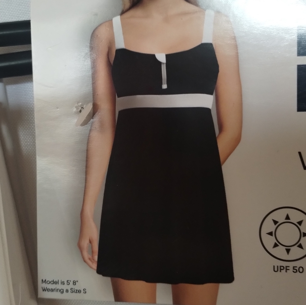 NWT Elegant Black and White One Piece Swimsuit Bathing Suit With Built In Skirt